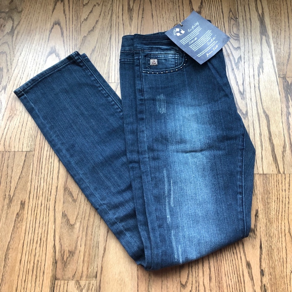 BNWT Reuse distressed jeans sz 30